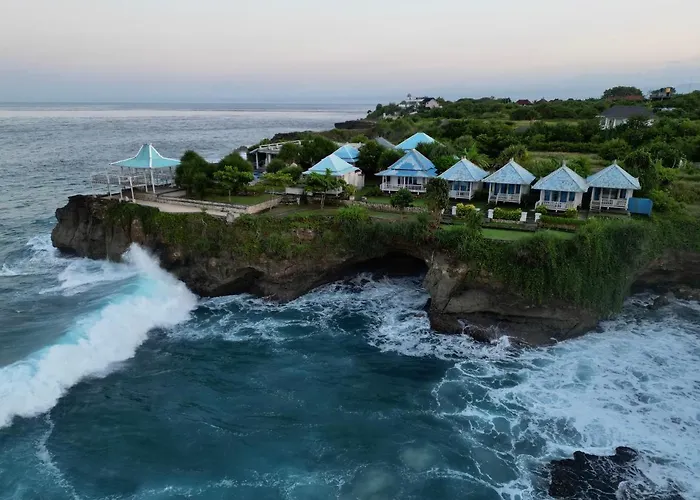 Cliff Park Nusa Lembongan